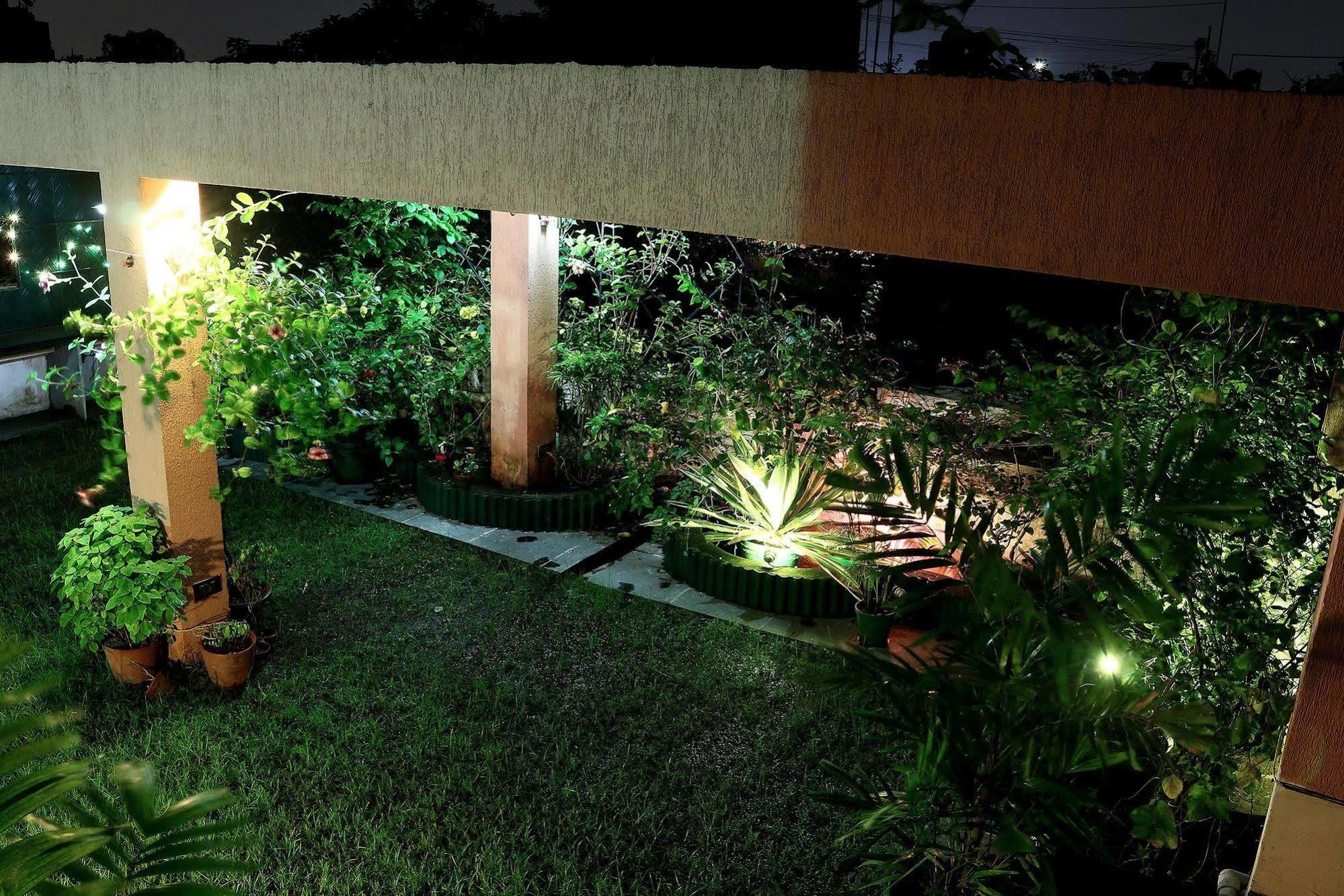 Tangerine Guest House Calcutta Exterior foto